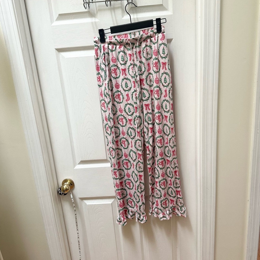 Roller Rabbit Tis The Season Lily Floral Wreath Wide-Leg Lounge Pants Pink Green - Picture 2 of 7